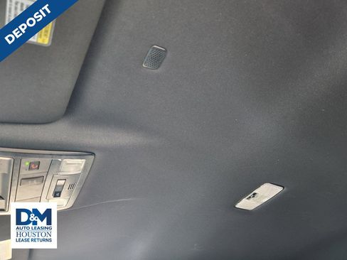 Used 2023 Toyota Tacoma TRD Off-Road image 32