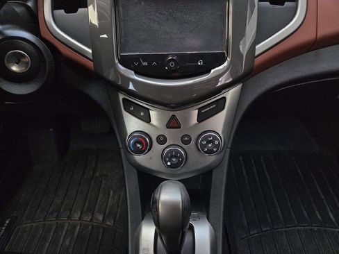 Used 2015 Chevrolet Sonic LTZ image 38