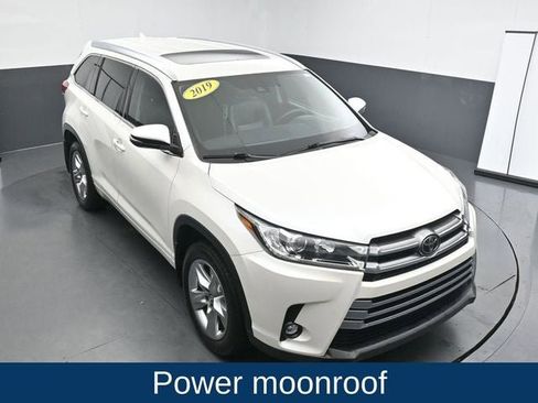 Used 2019 Toyota Highlander Limited image 21