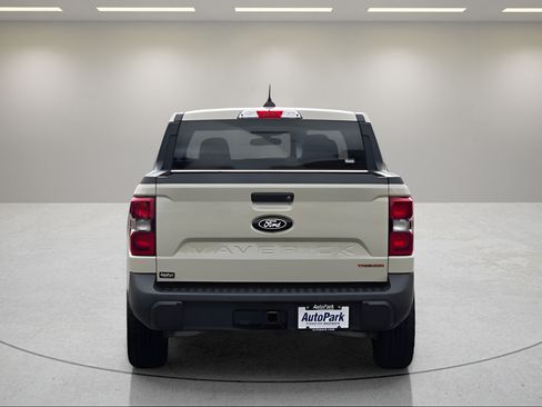 Certified 2025 Ford Maverick Tremor AWD/4WD image 9