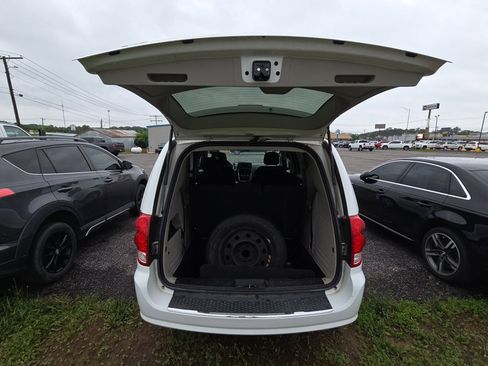 Used 2014 Dodge Grand Caravan SE w/ Quick Order Package 29E SE FWD image 13