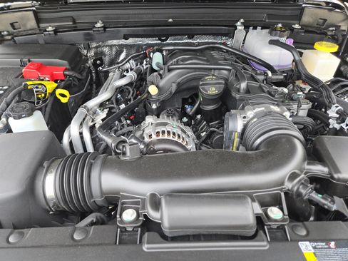 New 2026 Jeep Gladiator Sport AWD/4WD image 22