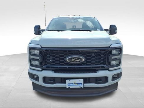 New 2026 Ford F350 Lariat image 15