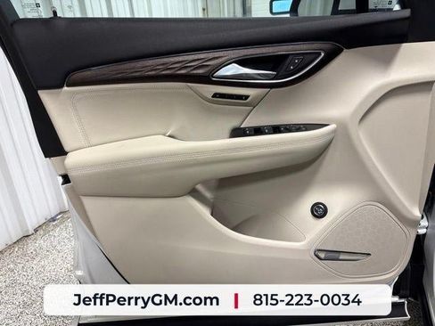 Used 2023 Buick Envision Avenir AWD/4WD image 12