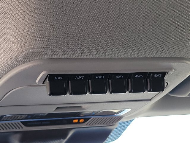 New 2027 Ford F350 Lariat w/ Lariat Ultimate Package AWD/4WD image 9