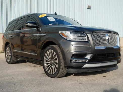 Used 2018 Lincoln Navigator Reserve w/ Technology Package AWD/4WD image 5