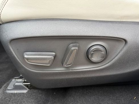 Used 2021 Toyota RAV4 XLE Premium FWD image 26