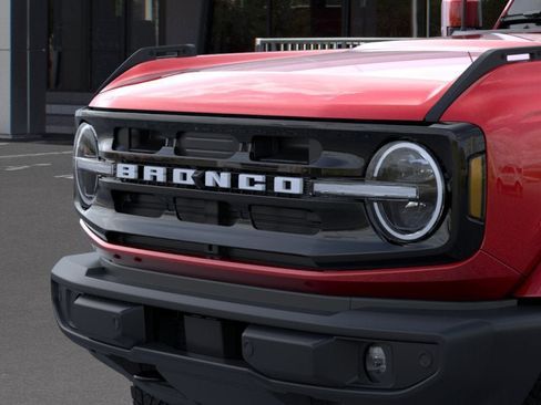 New 2026 Ford Bronco Outer Banks AWD/4WD image 19