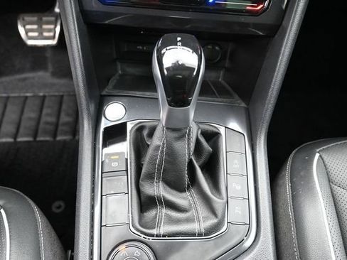 Used 2024 Volkswagen Tiguan SEL R-Line w/ MDO Package, Two-Row AWD/4WD image 27