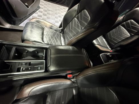 Used 2023 Nissan Pathfinder Platinum image 15