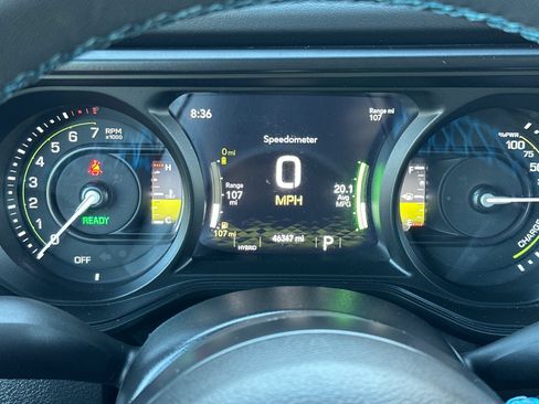 Used 2024 Jeep Wrangler Unlimited Rubicon 4xe AWD/4WD image 24