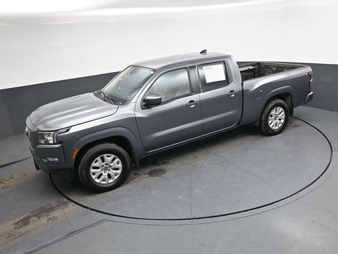 Used 2024 Nissan Frontier SV w/ Technology Package image 30