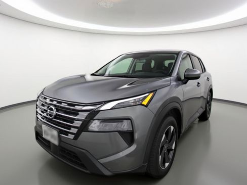 Used 2025 Nissan Rogue SV FWD image 3