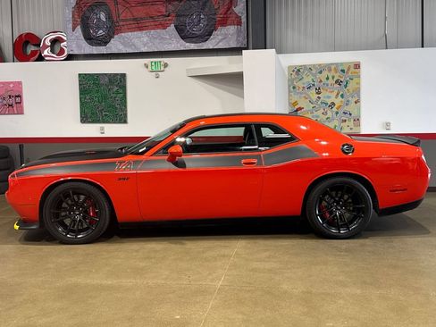 Used 2018 Dodge Challenger T/A RWD image 4