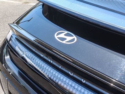 Used 2024 Hyundai Ioniq 6 SEL RWD image 9