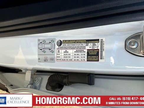 Used 2022 Volkswagen Tiguan SE image 18