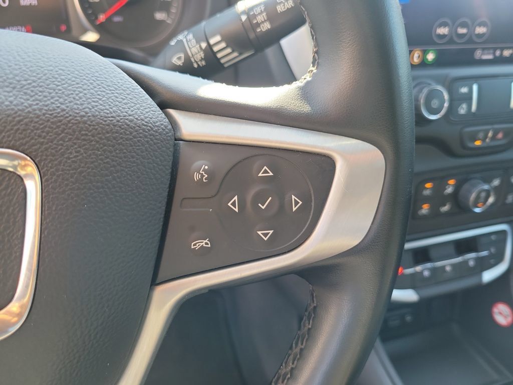 Used 2024 GMC Terrain SLT FWD image 27