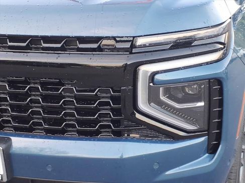 New 2026 Chevrolet Suburban LS w/ LS Custom Edition AWD/4WD image 8