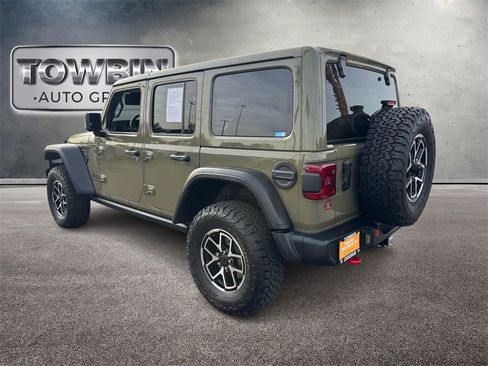 Used 2025 Jeep Wrangler Unlimited Rubicon image 6