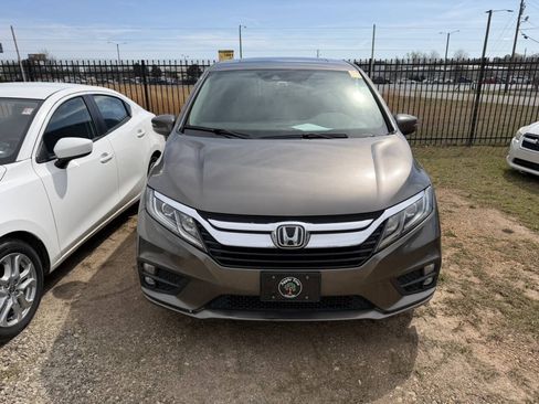 Used 2019 Honda Odyssey EX-L image 2