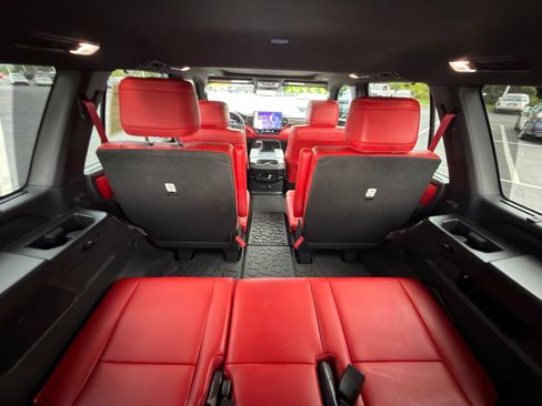 Used 2025 Toyota Sequoia TRD Pro AWD/4WD image 33