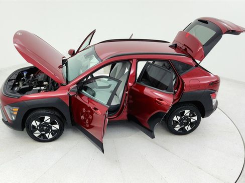 Used 2024 Hyundai Kona SEL image 40