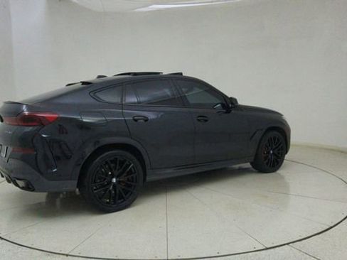 Used 2025 BMW X6 xDrive40i w/ Executive Package image 70