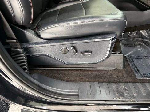 Used 2021 Ford F150 Lariat w/ Equipment Group 502A High image 21