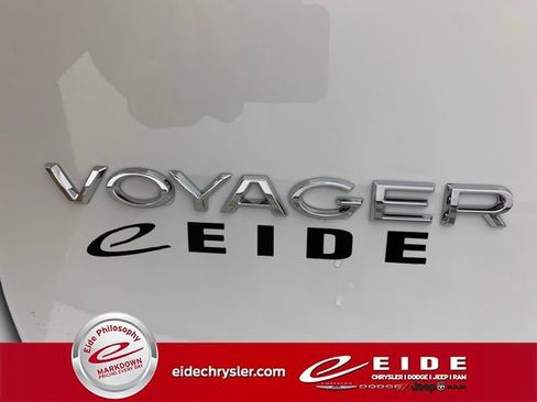 New 2026 Chrysler Voyager LX image 9