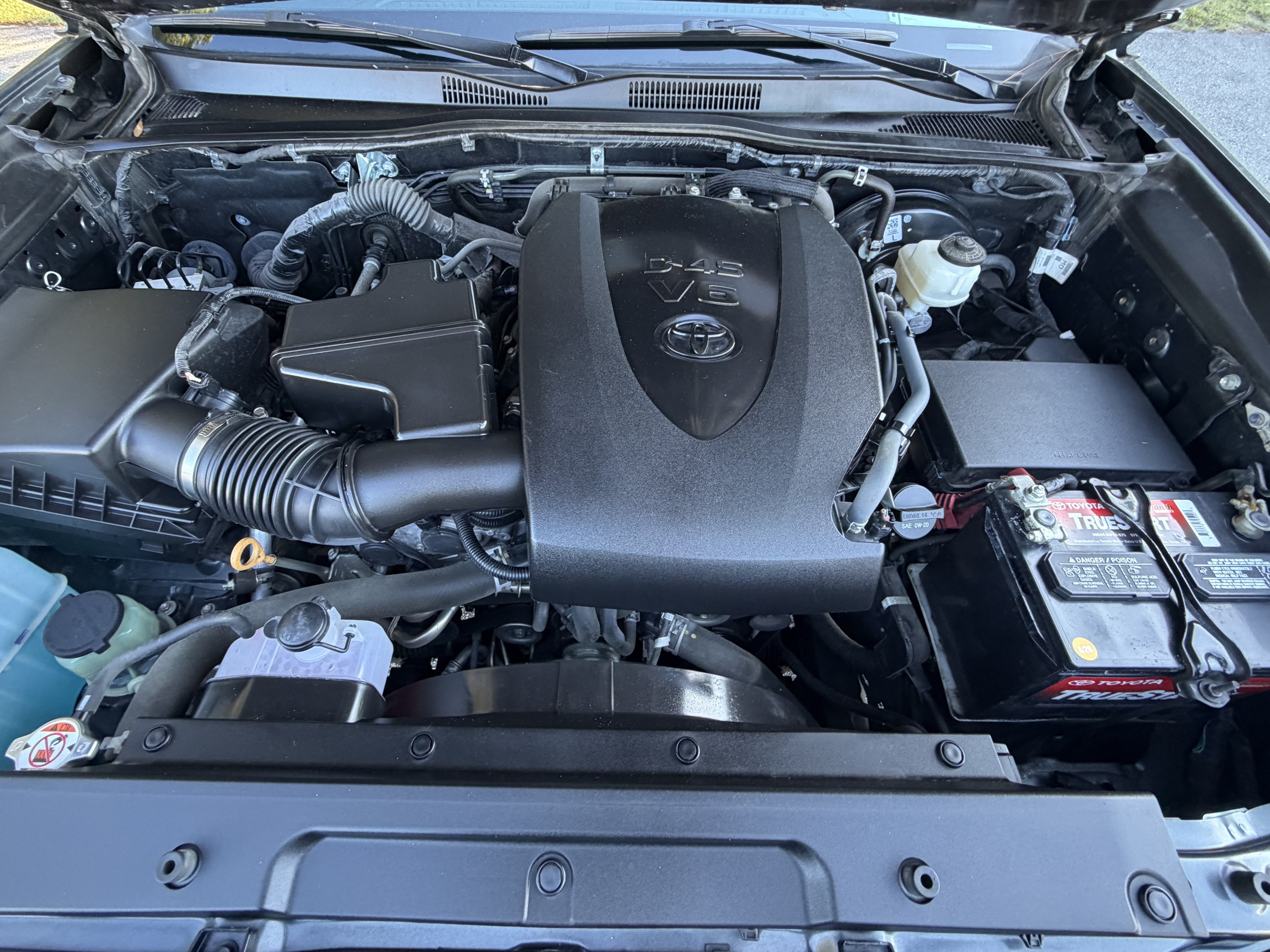 Used 2023 Toyota Tacoma SR AWD/4WD image 11
