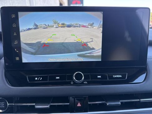 New 2026 Mitsubishi Outlander LE FWD image 18