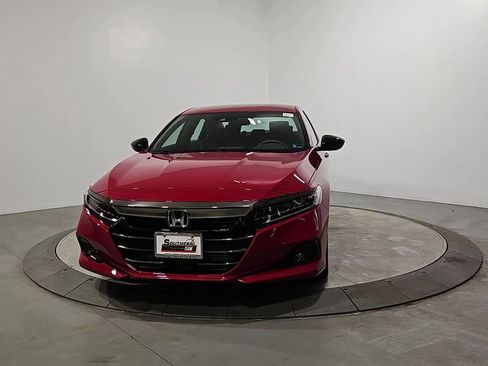 Used 2021 Honda Accord Sport image 8