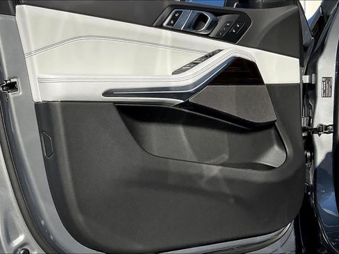 Used 2026 BMW X5 xDrive40i image 24