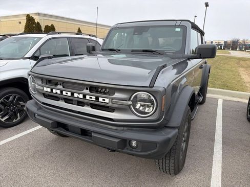 Used 2023 Ford Bronco Big Bend image 2