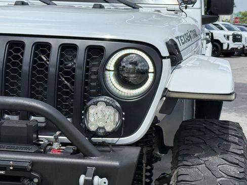 Used 2021 Jeep Gladiator Sport AWD/4WD image 11