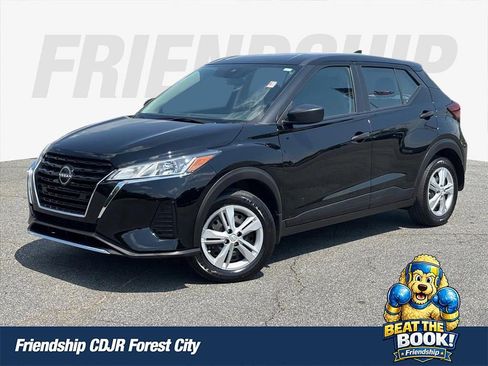 Used 2025 Nissan Kicks Play S FWD image 1