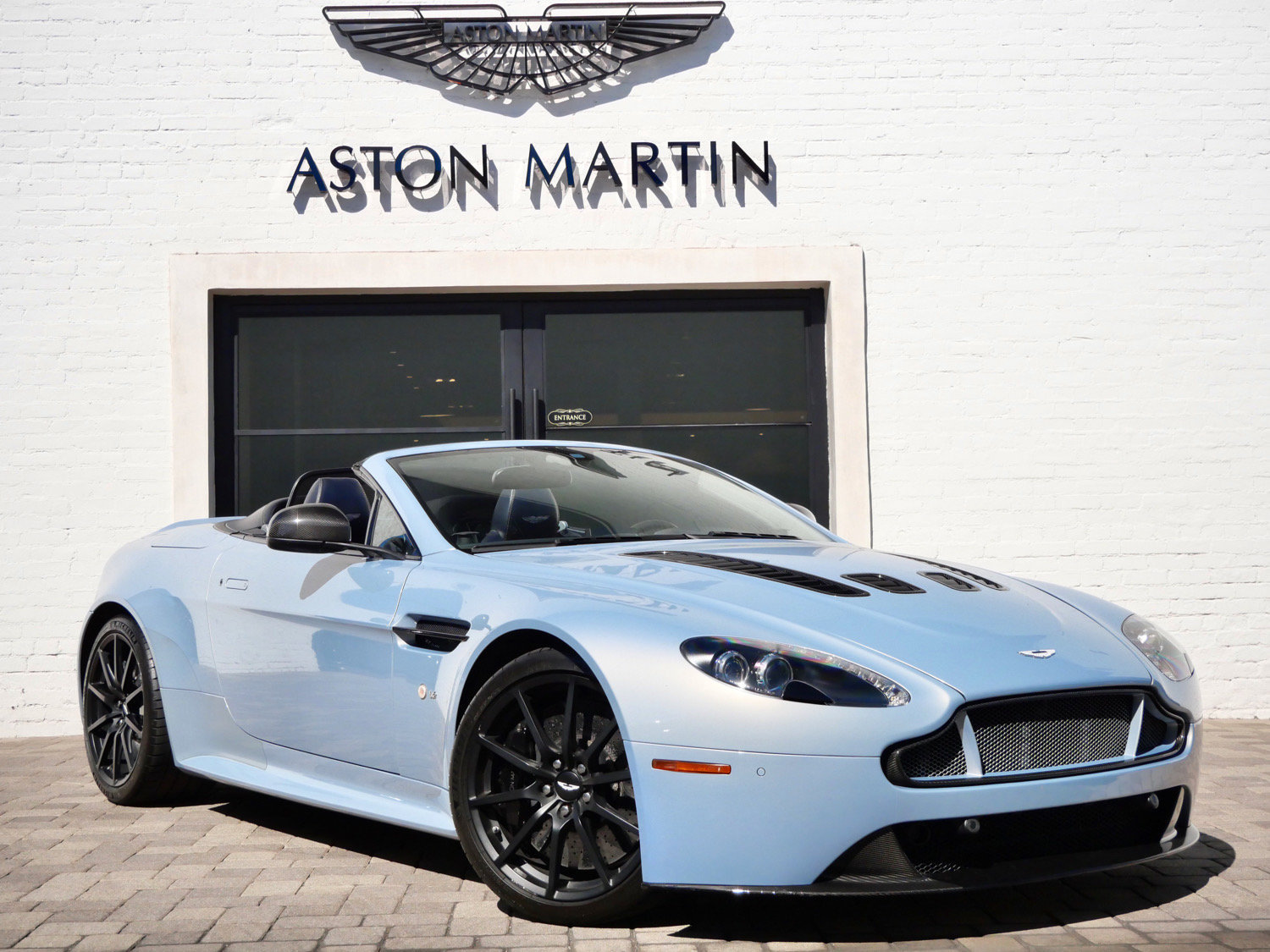 Used 2015 Aston Martin V12 Vantage S RWD image 1