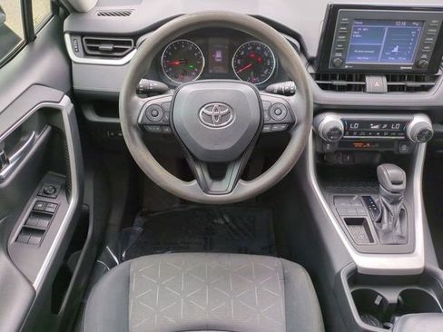Used 2021 Toyota RAV4 XLE FWD image 16