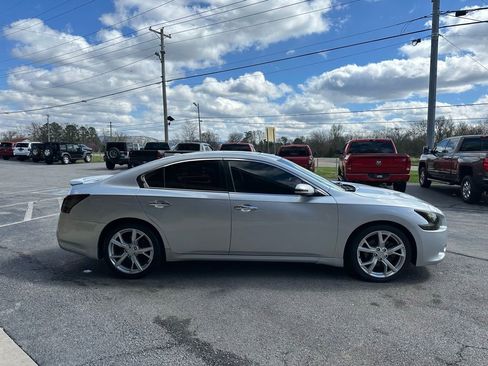 Used 2010 Nissan Maxima 3.5 SV w/ Sport Pkg image 6