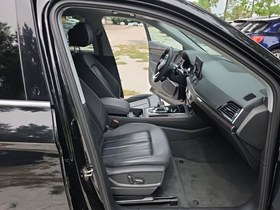 Used 2023 Audi Q5 2.0T Premium AWD/4WD image 8