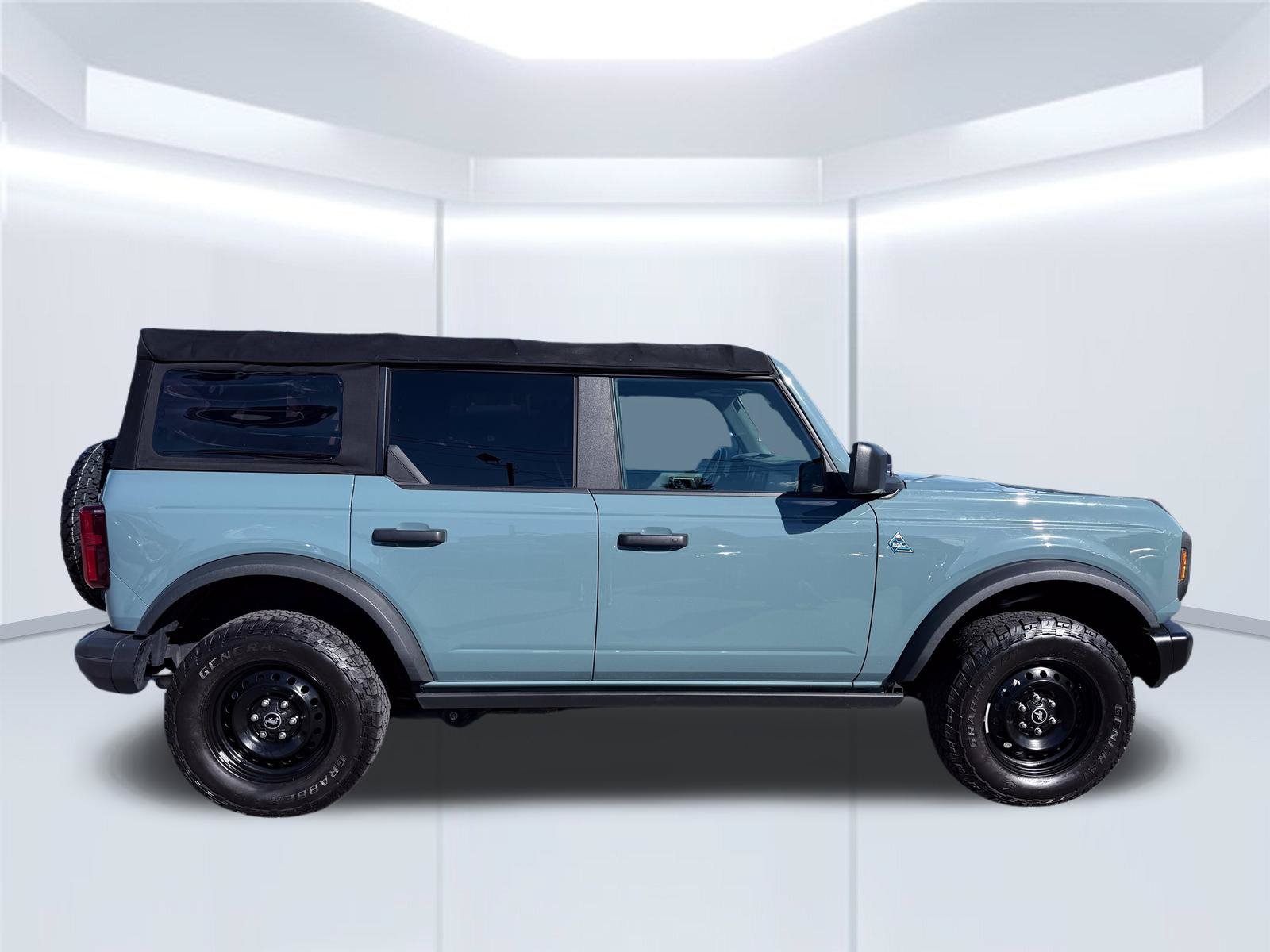 Used 2022 Ford Bronco Black Diamond AWD/4WD image 4
