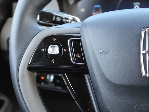 Certified 2024 Lincoln Corsair Premiere w/ Equipment Group 101A image 17