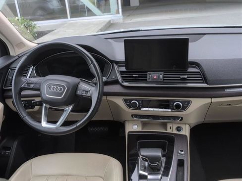 Used 2021 Audi Q5 e Premium Plus w/ Premium Plus Package image 30
