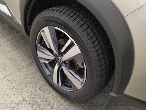 Used 2021 Nissan Rogue SL FWD image 31