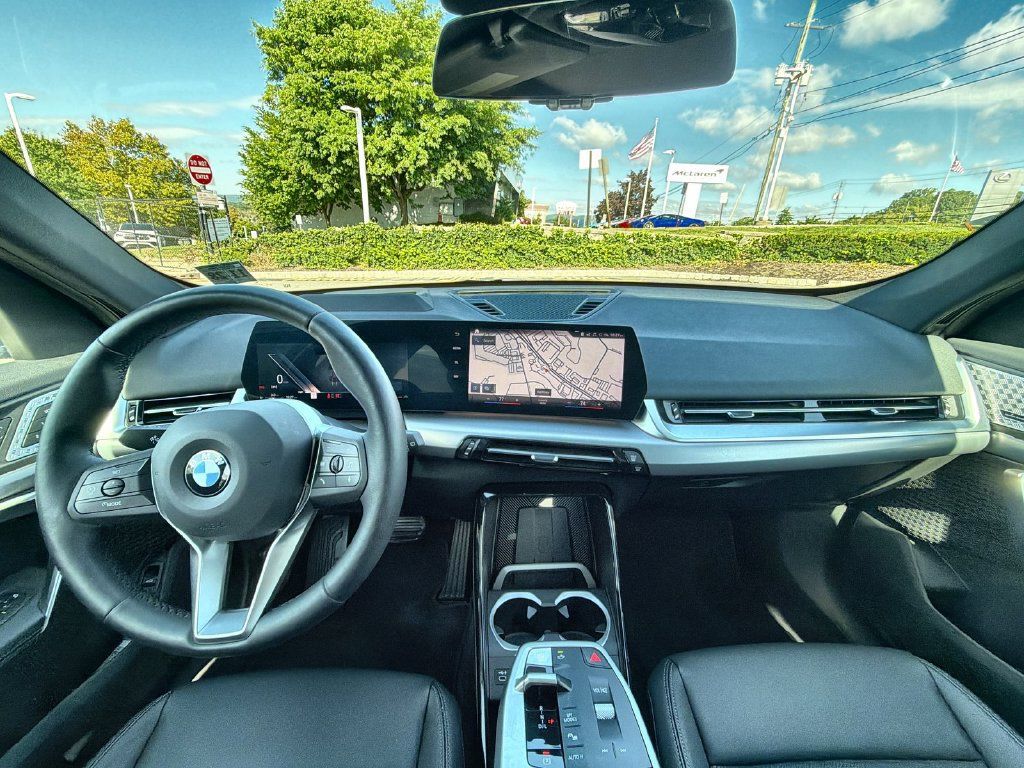 Used 2023 BMW X1 xDrive28i AWD/4WD image 18
