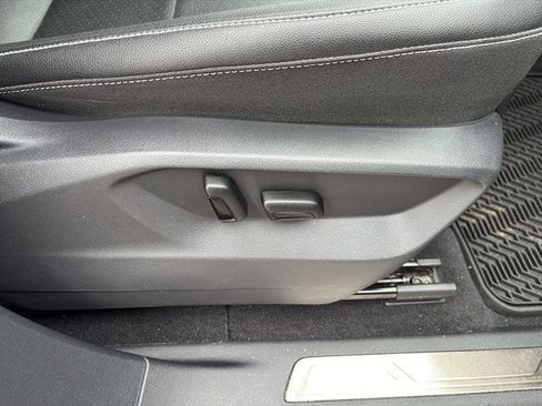 Certified 2023 Volkswagen Atlas SEL image 10