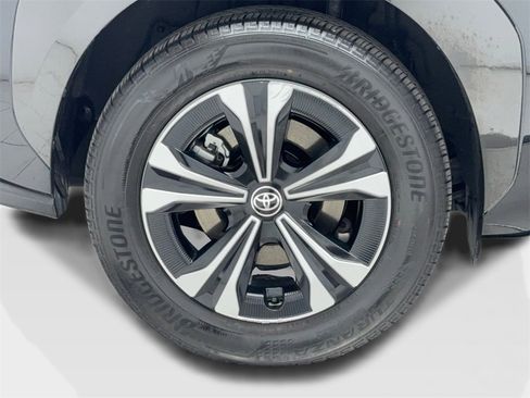 Used 2024 Toyota bZ4X XLE w/ Weather Package image 48