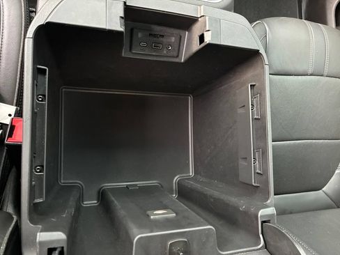 Used 2021 Chevrolet Silverado 1500 High Country w/ Technology Package AWD/4WD image 33