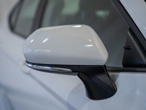 Used 2025 Toyota Camry LE image 12