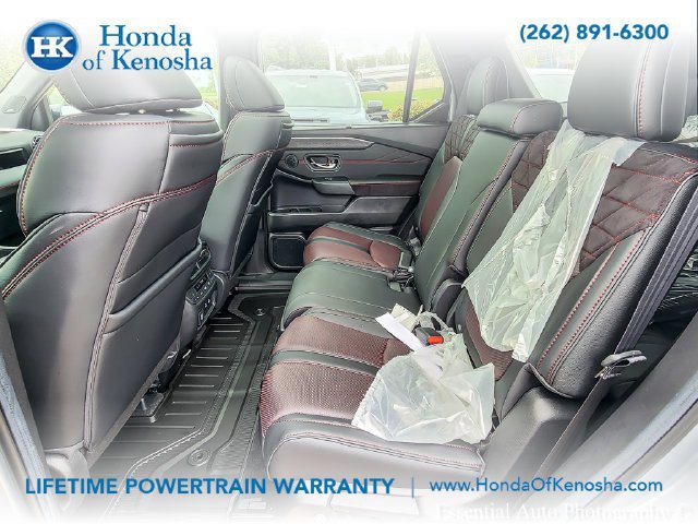 New 2026 Honda Pilot Black Edition image 11